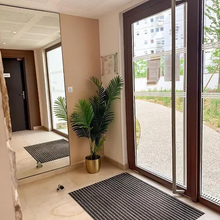 New, Elegancia Stade De France, Proche Paris Apartment *