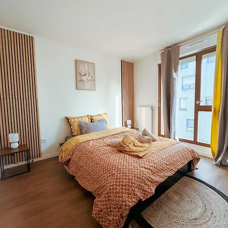 New, Elegancia Stade De France, Proche Paris Apartment